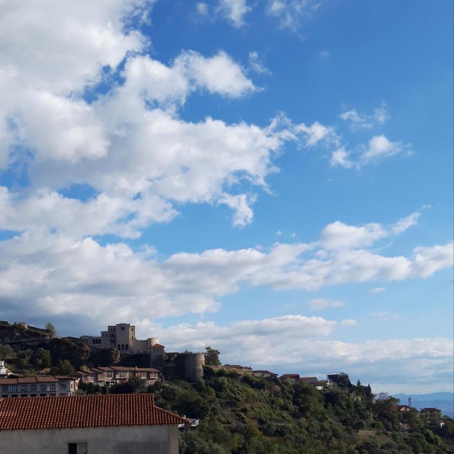 Kruja Hostel Стая снимка