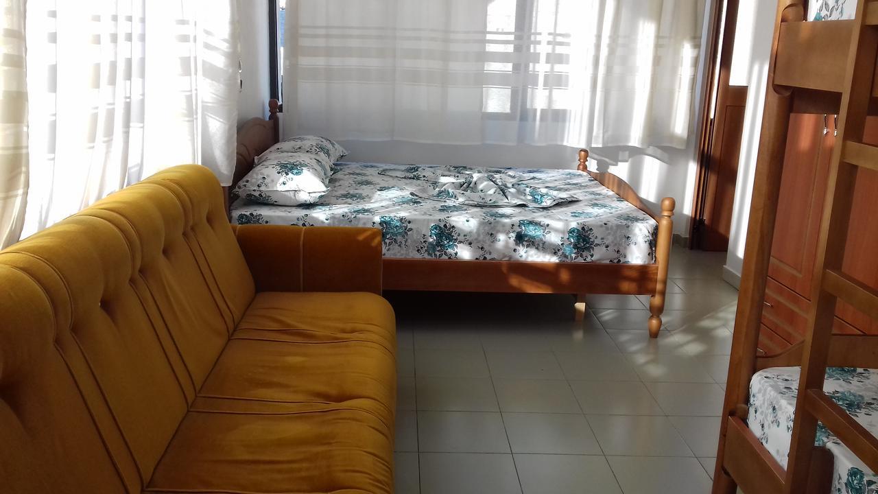 Kruja Hostel Екстериор снимка
