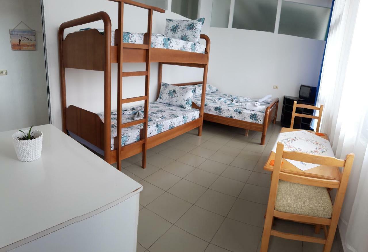 Kruja Hostel Стая снимка